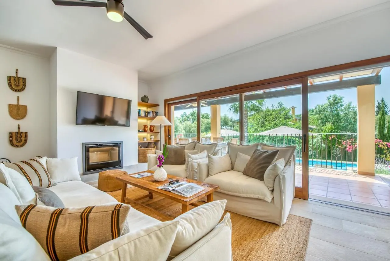 Ideal Property Mallorca - Villa Flores Crestatx 0*,