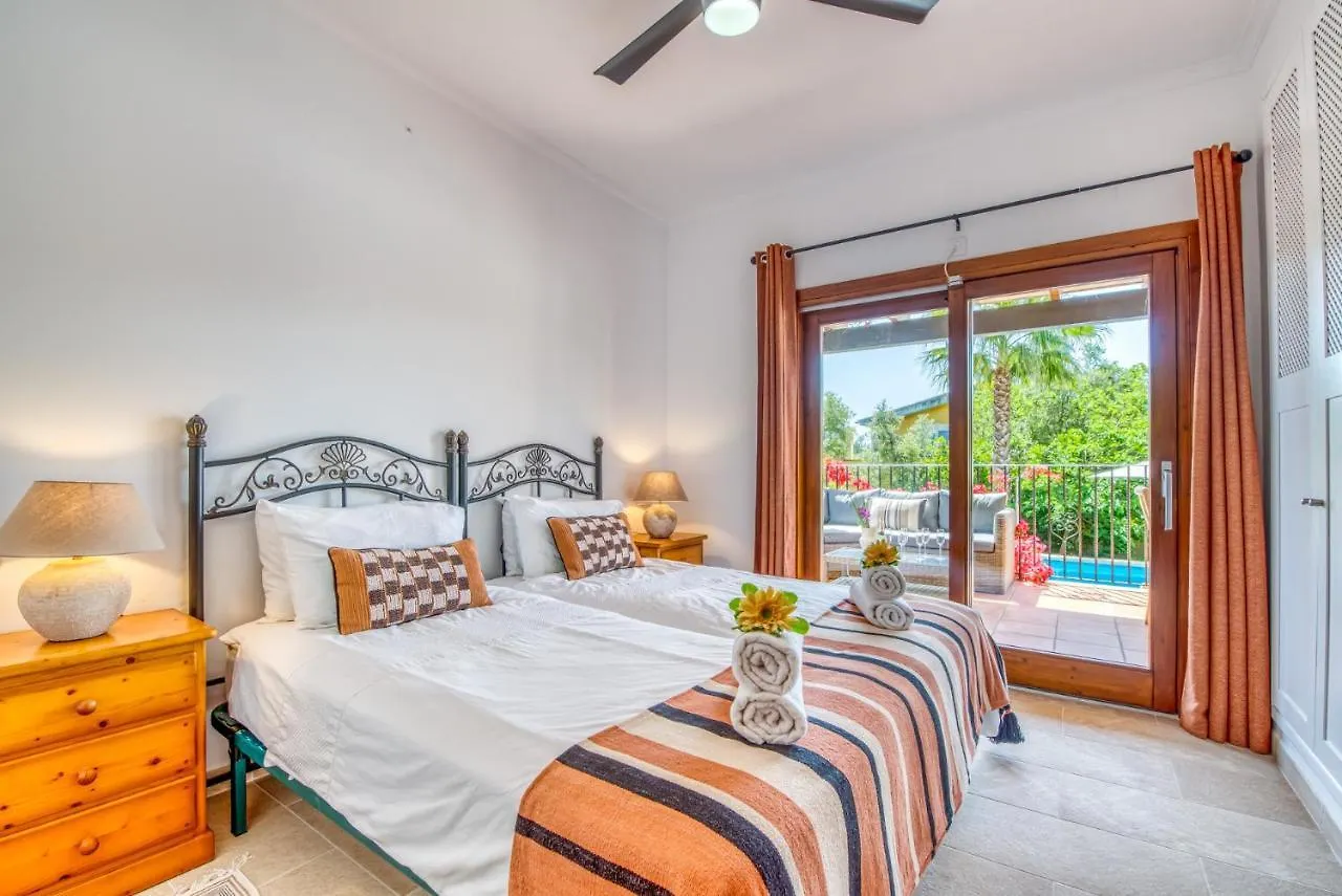 Ideal Property Mallorca - Villa Flores Crestatx Holiday home