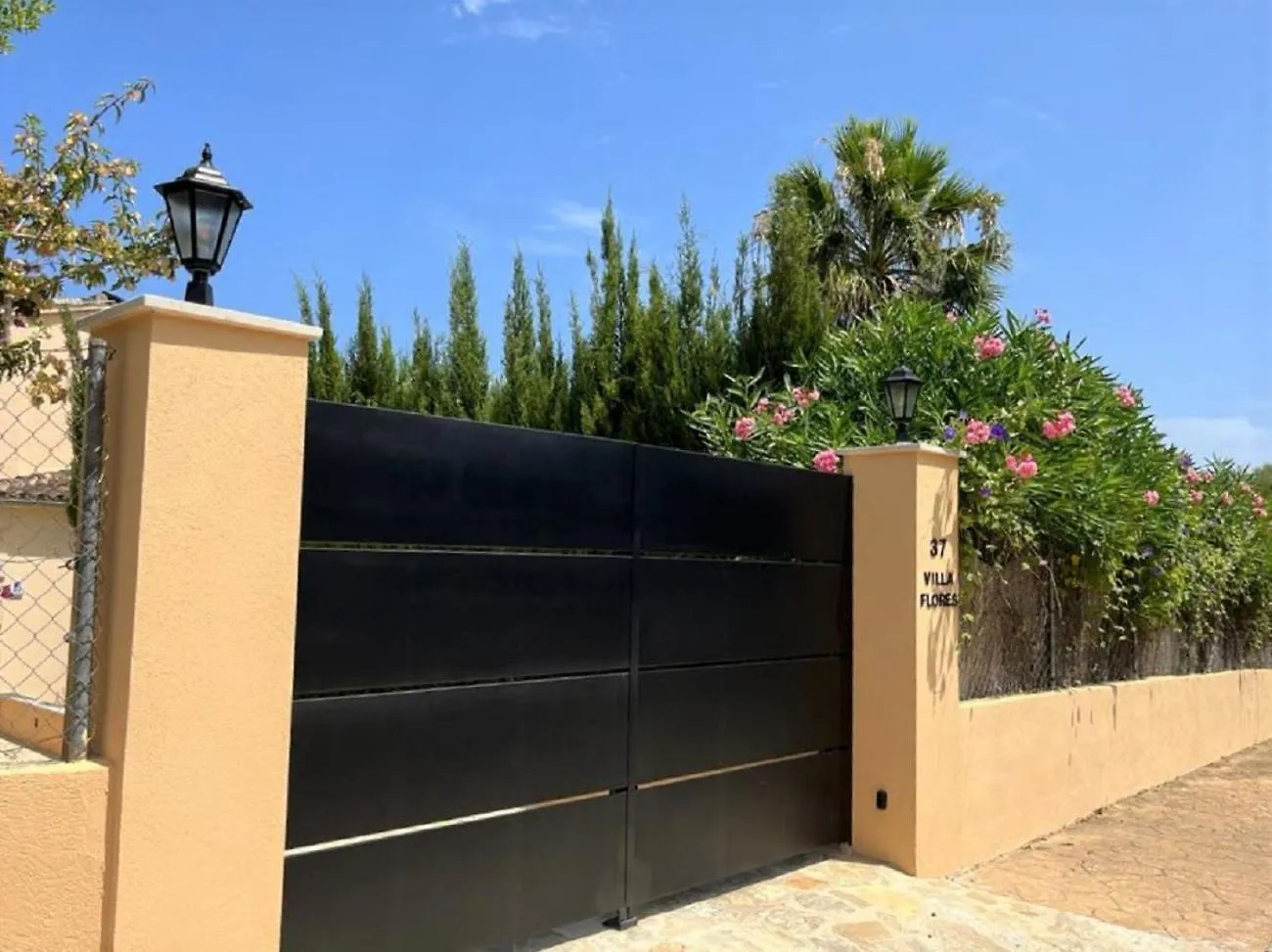 Ideal Property Mallorca - Villa Flores Crestatx 0*,  Spain